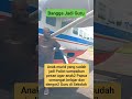 Guru Papua ini Memperkenalkan Anak Muridnya yang Kini Jadi Pilot