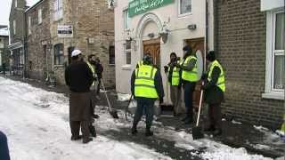 Muslims Clear Snow on the Streets of Cambridge