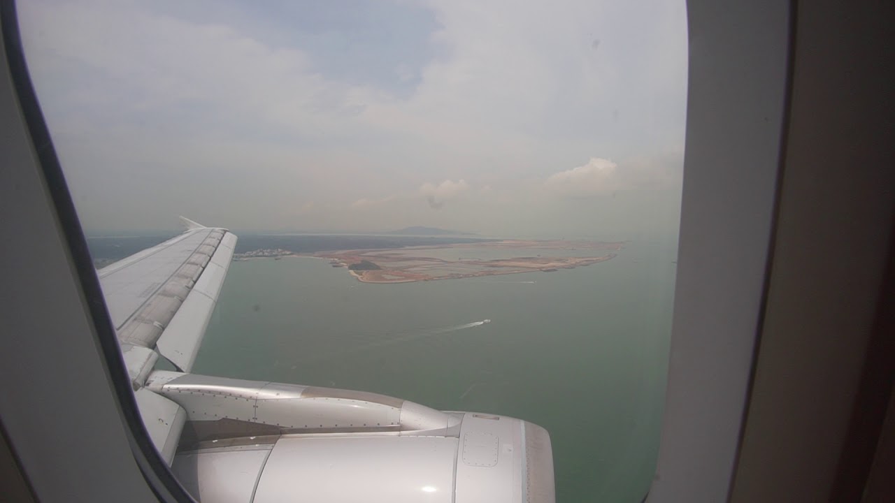 Singapore, landing at Changi Airport with Jetstar from Manila