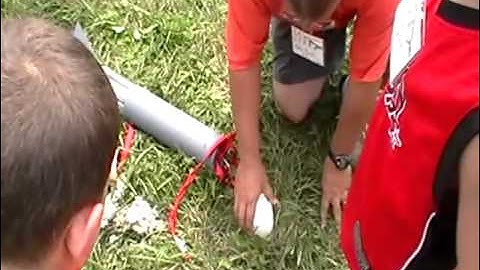 AMRAAM 3 Post-Flight.MOD.flv