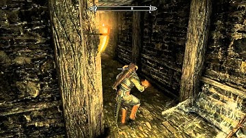 Skyrim - How to sprint while sneaking