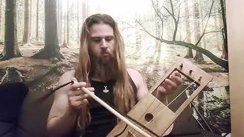 3 string  tagelharpa demo (pine wood/horse hair strings)