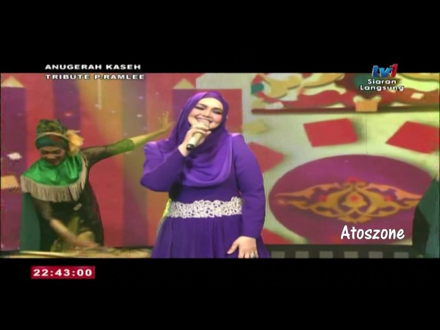 [HD] Dato Siti Nurhaliza- Malam Bulan Di Pagar Bintang & Tari Tualang Tiga class=
