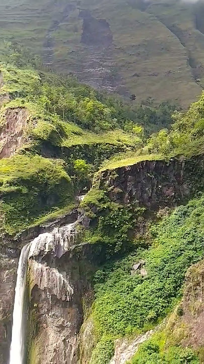 AIR TERJUN GUNUNG RINJANI JALUR TOREAN