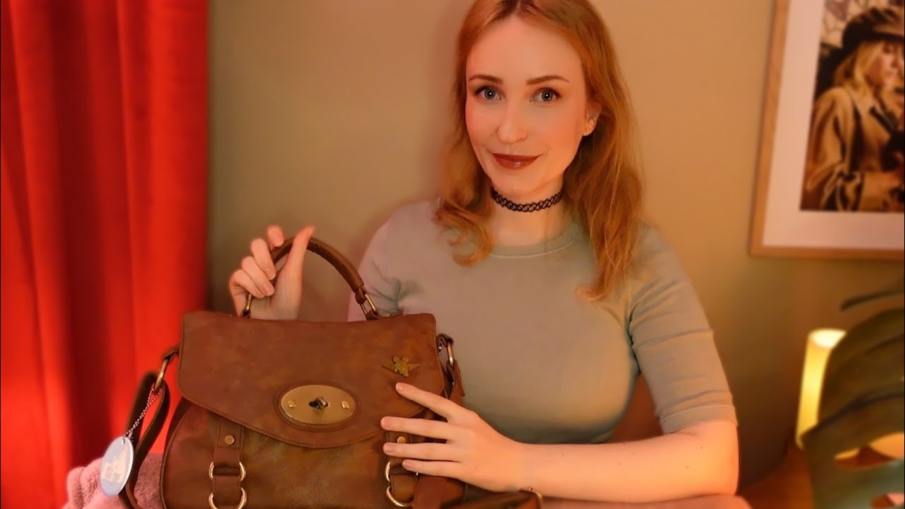 ASMR | What's in my Bag💝 (Soft Spoken, Gentle sounds for sleep)