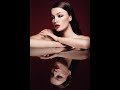 Photo Deconstruction: Classic Beauty Image with Reflection