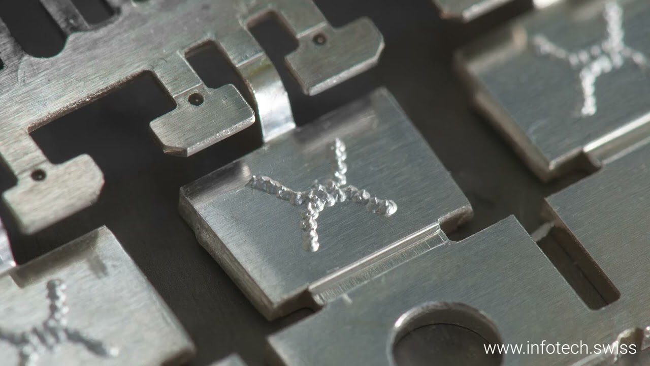 Infotech  AUTOMATION : Jetting de pâte à fritter / Sinter paste dispensing on a desktop lab machine