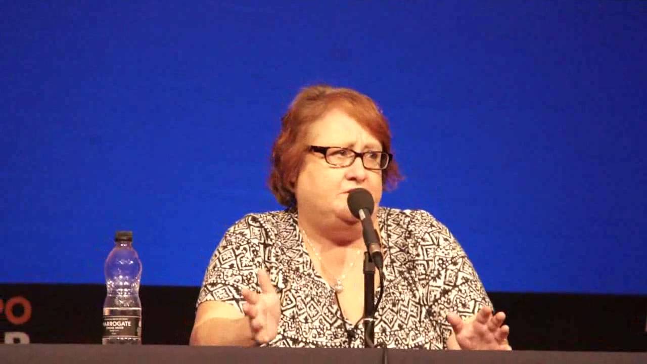 Maile Flanagan Voice Of Naruto At MCM Manchester YouTube