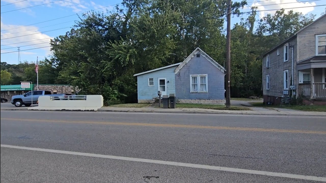 2 bed, 1 bath investment property near Pittsburgh, PA