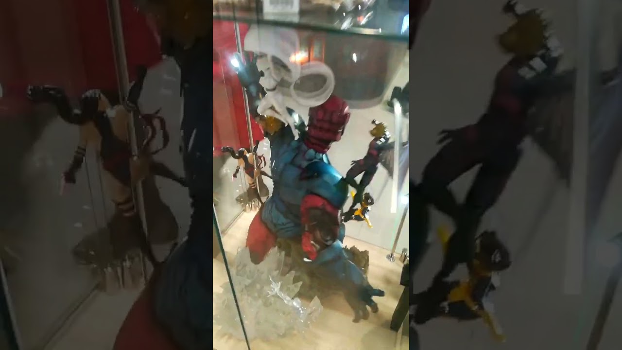 X-Men vs Sentinel Deluxe Iron Studios