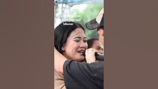 hiburan heboh viral saweran mesra