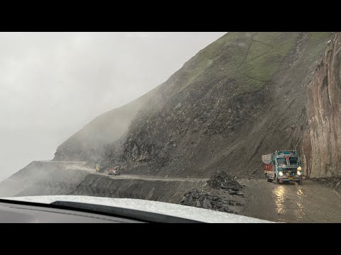 Most dangerous pass for reason || Zojila pass mein fog fog & baar baar bachai #vlogs #zojilapass