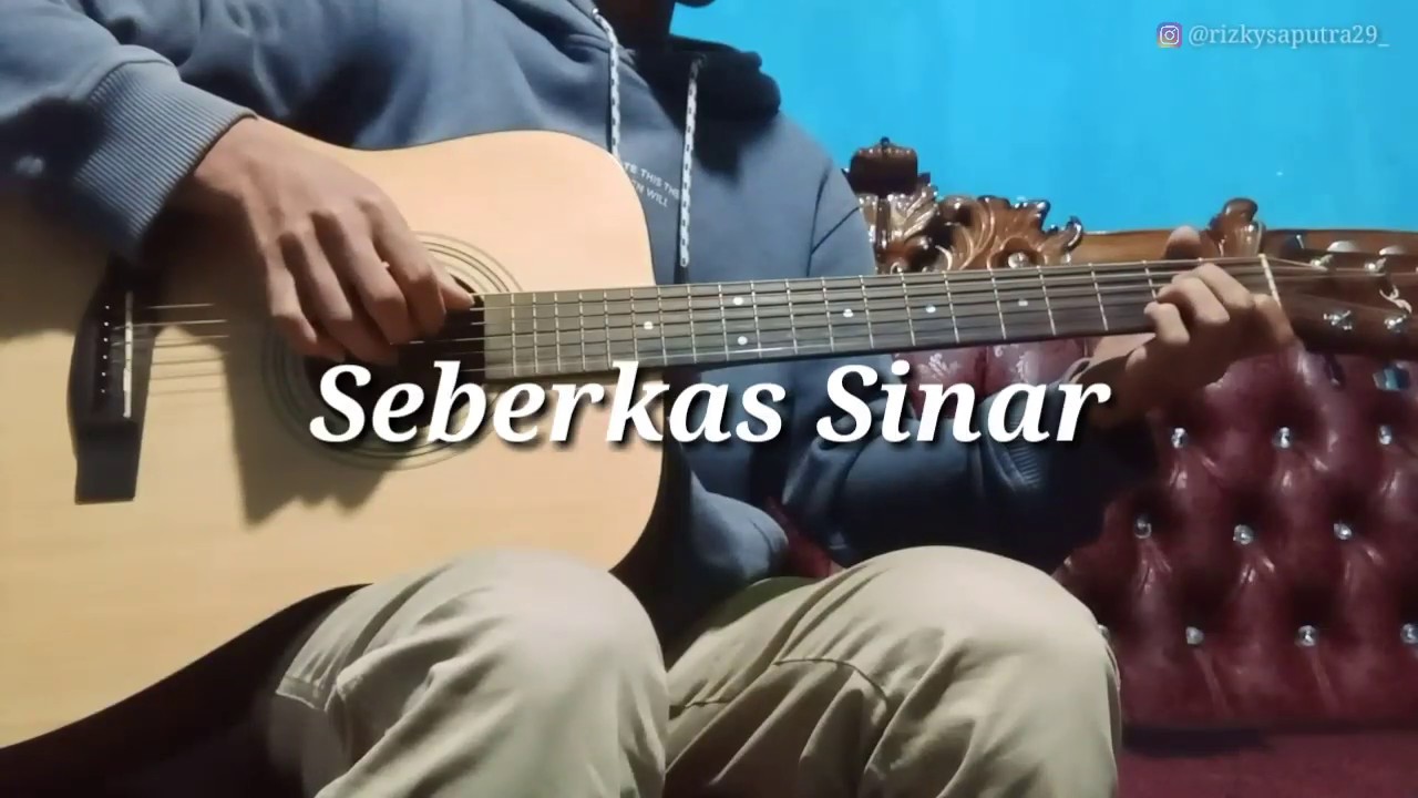 Seberkas Sinar Nike Ardilla (Fingerstyle Cover) YouTube Seberkas Sinar Nike Ardilla (Fingerstyle Cover) YouTube