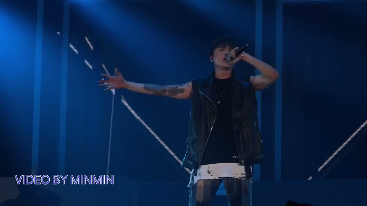 黑之呼吸 Anson Kong MOOV LIVE - Mirror@Music On The Road