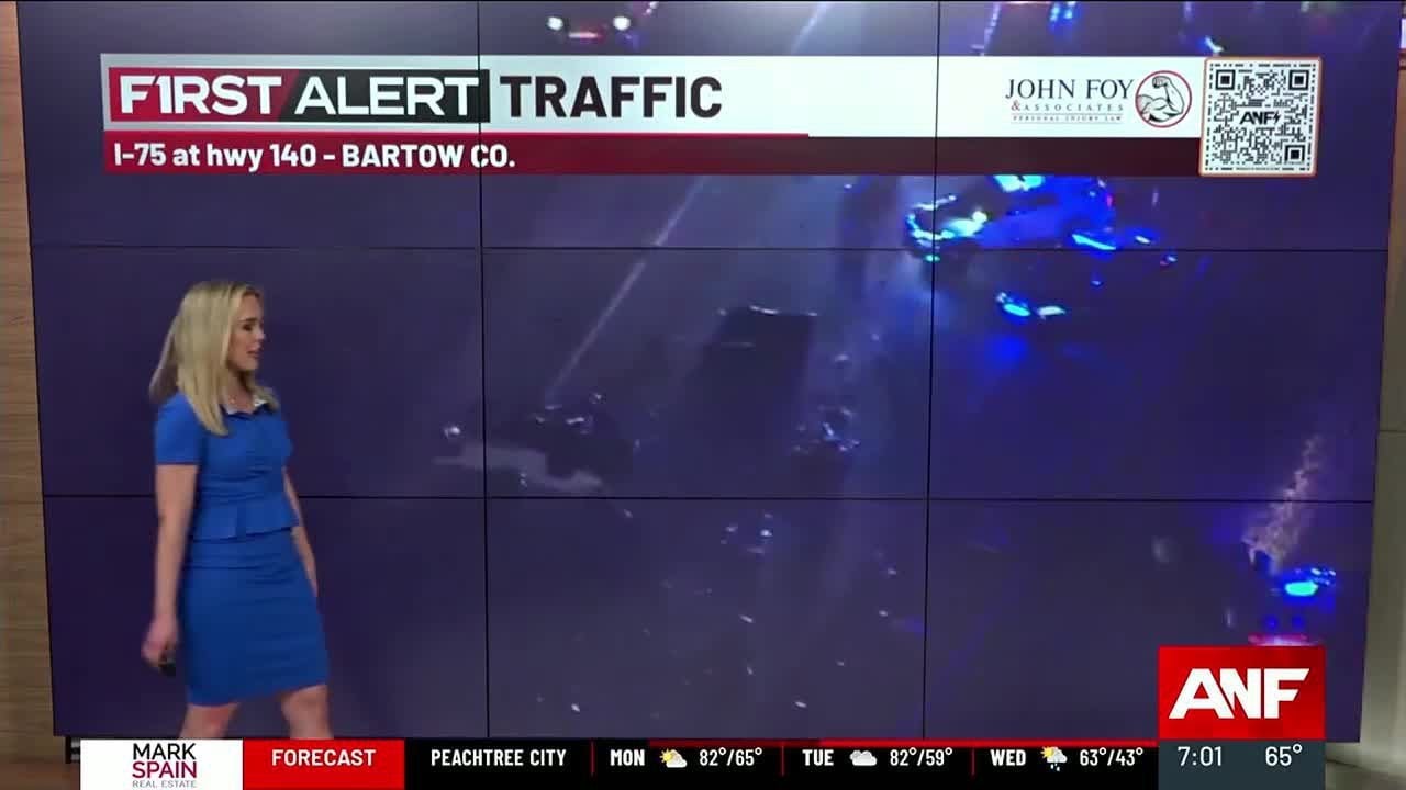 Fatal crash shuts down a portion of I-75 in Bartow County - YouTube