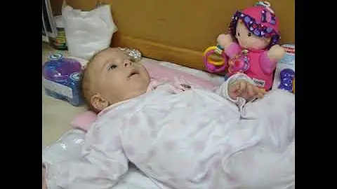 O que acontece com a filha da Ester de Fina Estampa?