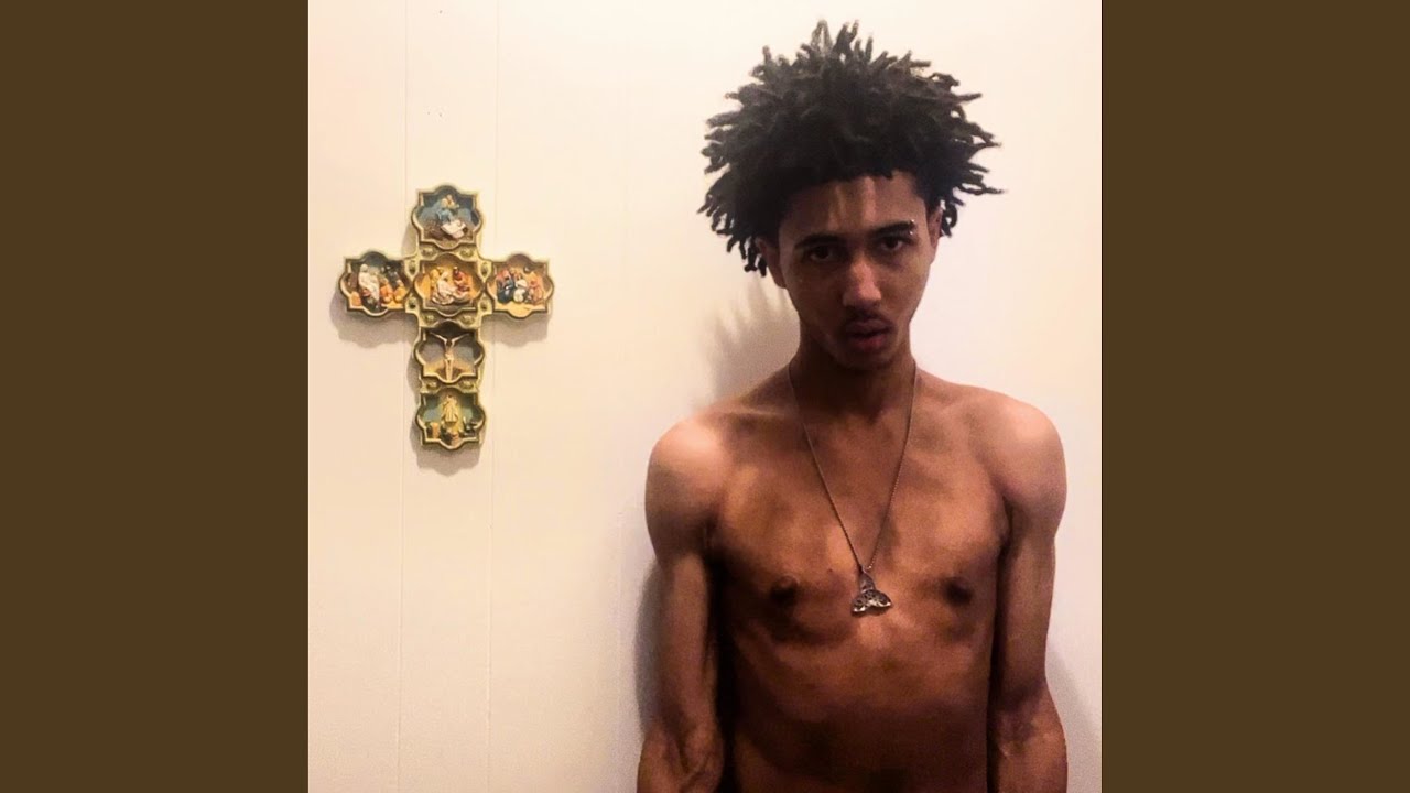 Watch CHANEL on YouTube Watch CHANEL on YouTube