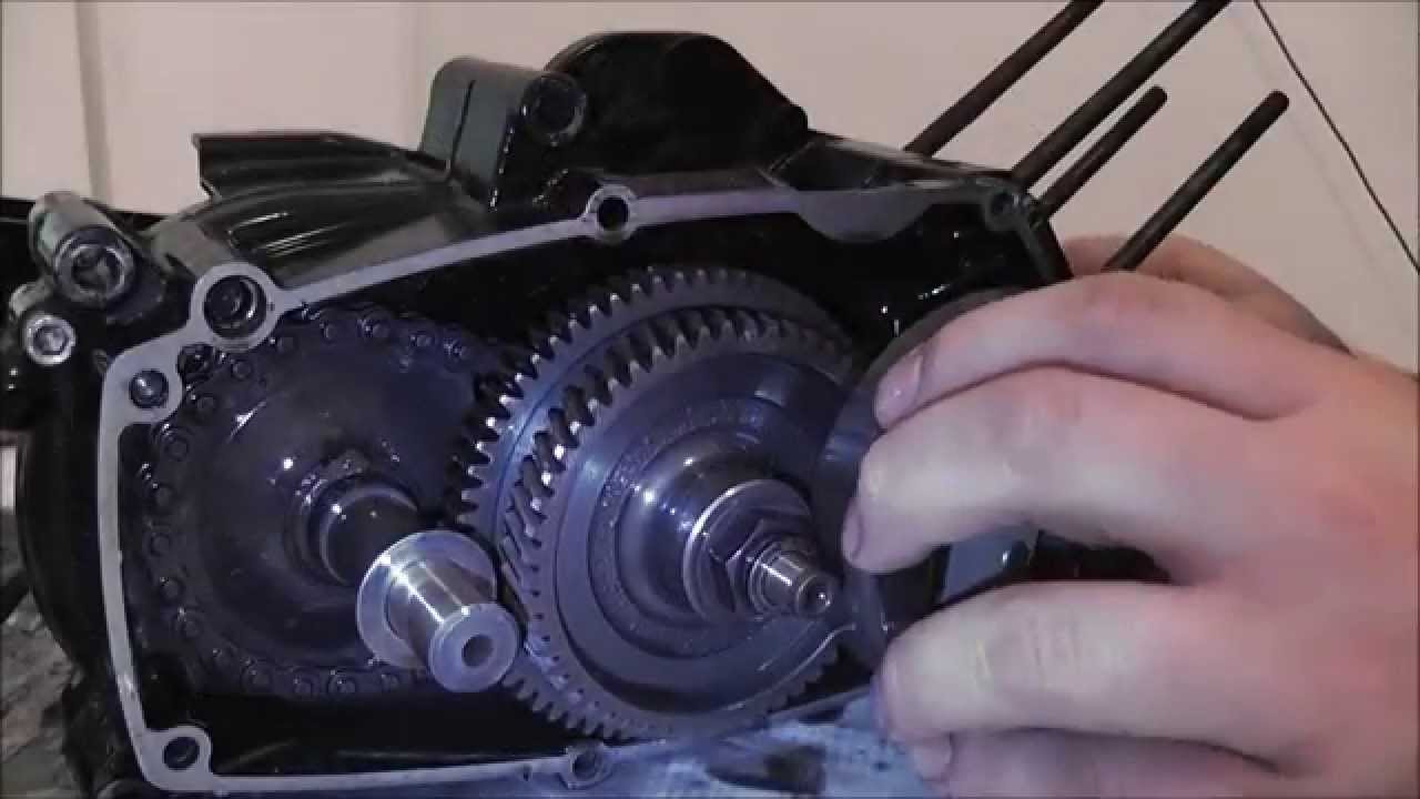 Tomos Engine Open Up / Tomos motor openen - A52 Crankcase/Carter - YouTube