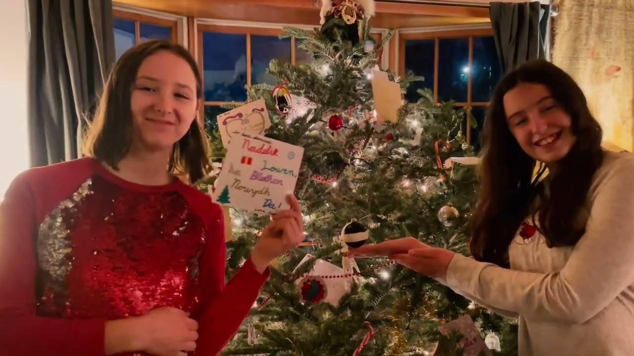 AnTonji05 - Cornish language Christmas music show