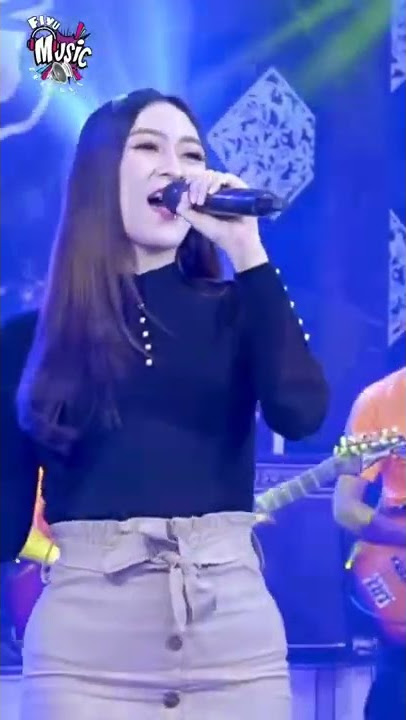 TKW😲(Tenaga Kerja Wanita) - Fira Azahra #tkw #firaazahra #globalmusic #shorts #dangdutterbaru #music