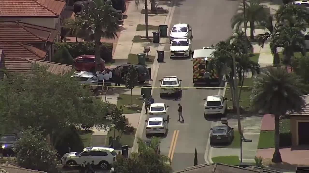 Multiple people found dead in Miami Lakes home, police say - YouTube