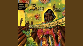 Video thumbnail of "Bessie Jones - Bob-A-Needle"