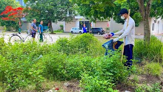 Volunteer to clean up grass helps the elderly have a clean, beautiful and airy place to exercise