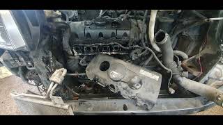 Volkswagen Transporter  T5 2,5L alternator and valvecover gasget change.