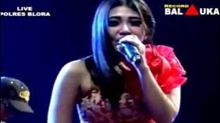Via Vallen   Kelangan Live