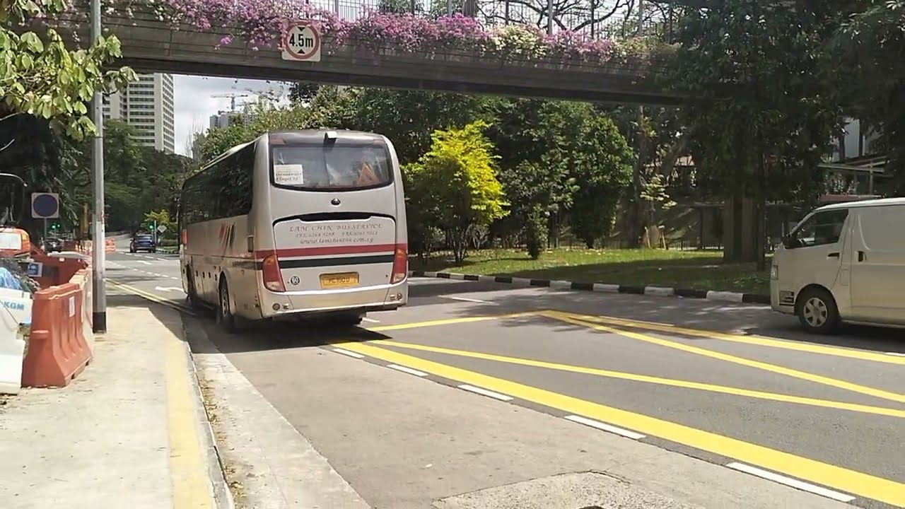 PC150U Yutong ZK6107H Manual on Anchorpoint Shuttle Depot Route