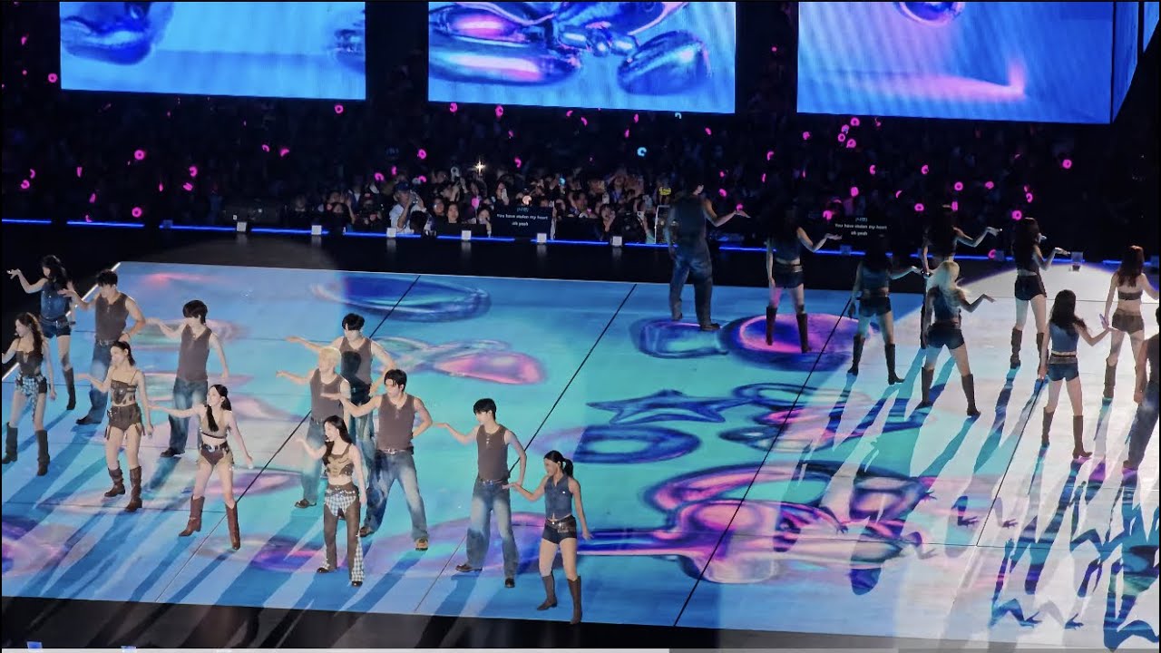 TWICE (트와이스) - THE FEELS [THIS IS FOR in HONG KONG] 4k fancam 직캠 2025.12.06