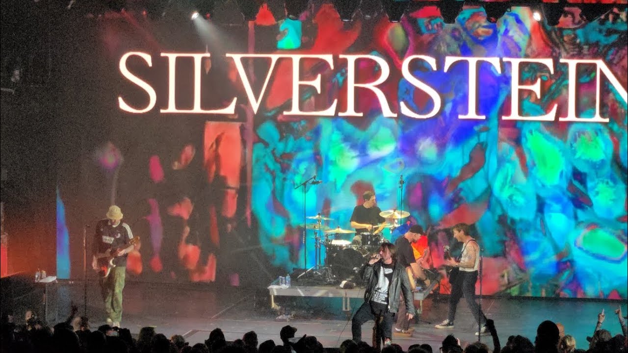 Silverstein Emo's Not Dead Random Roulette Wheel Set