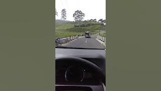 Story' WA IG nyetir mobil di waktu siang hari