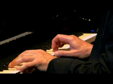 Stephen Kovacevich - Beethoven - Bagatelle No 5 in G major, Op 126