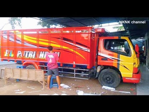 Pemasangan Sticker Truk  Canter  Merah  PUTRI INDAH YouTube