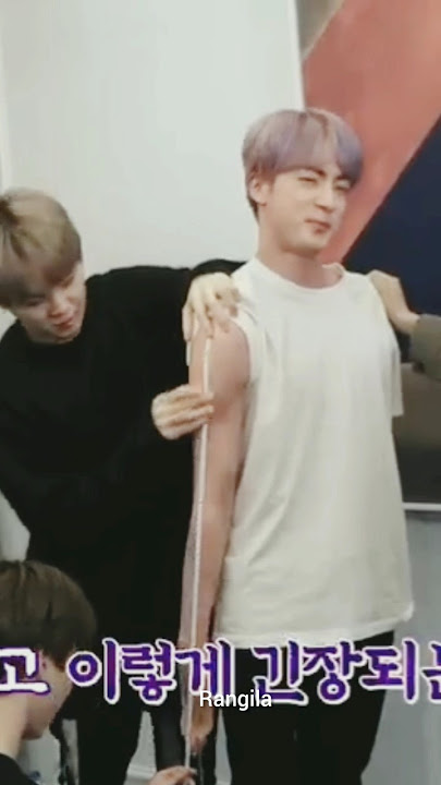 things did you noticed park jimin hand poor jimin 🤣 i can't stop laughing 😑😑#bts #jimin #shorts