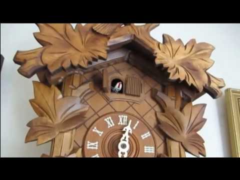 23 cuckoo bird calls in 50 seconds - Cuckoo Clock 'Coo Coo\