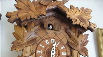 23 cuckoo bird calls in 50 seconds - Cuckoo Clock 