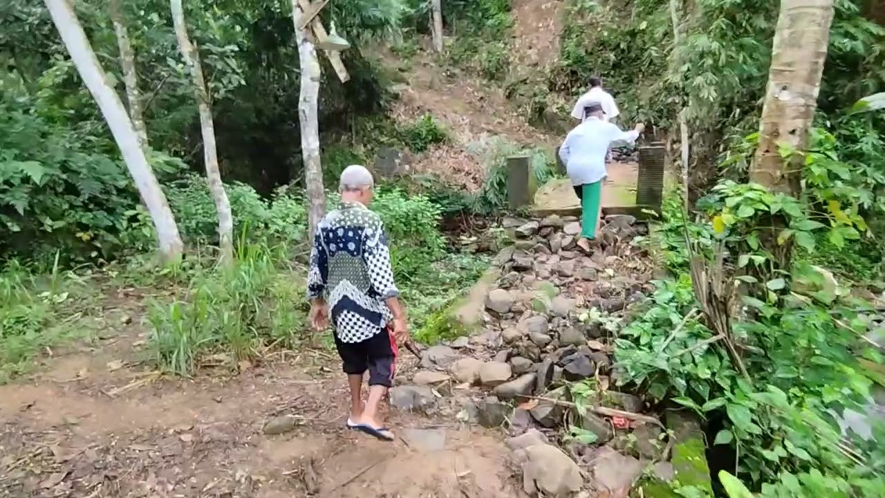 PEMAKAMAN UMUM KETEP NGANDONG SIKI PERBATASAN WERU JOHO