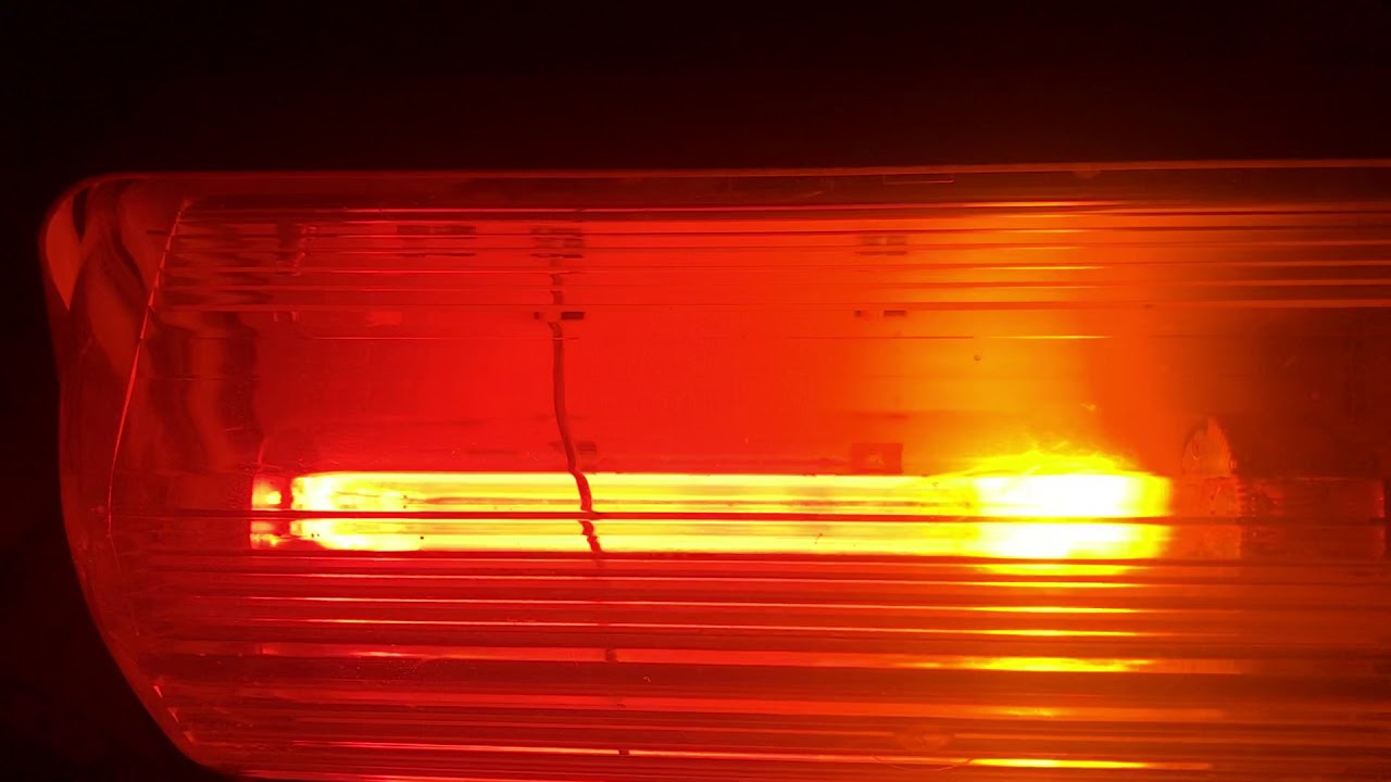 Philips MI26 35W SOX Street Light Warm Up