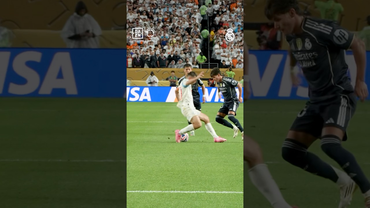 🍿 Let's see that Fran García nutmeg one more time! 🔁