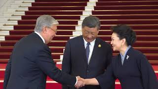 Президент РК прибыл на официальный прием Председателя КНР Си Цзиньпина в честь глав делегаций