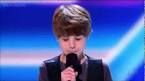 Baby Justin Bieber First Concert X Factor USA (Video_EditionLimited)