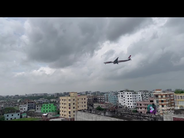 Airport Plane Landing In Dhaka class=