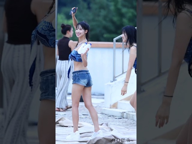 우수한  몸매  미친  #禹洙漢 #우수한  #우수한치어리더 #한화이글스 #비키니 #핫팬츠  #몸매 #치어리더