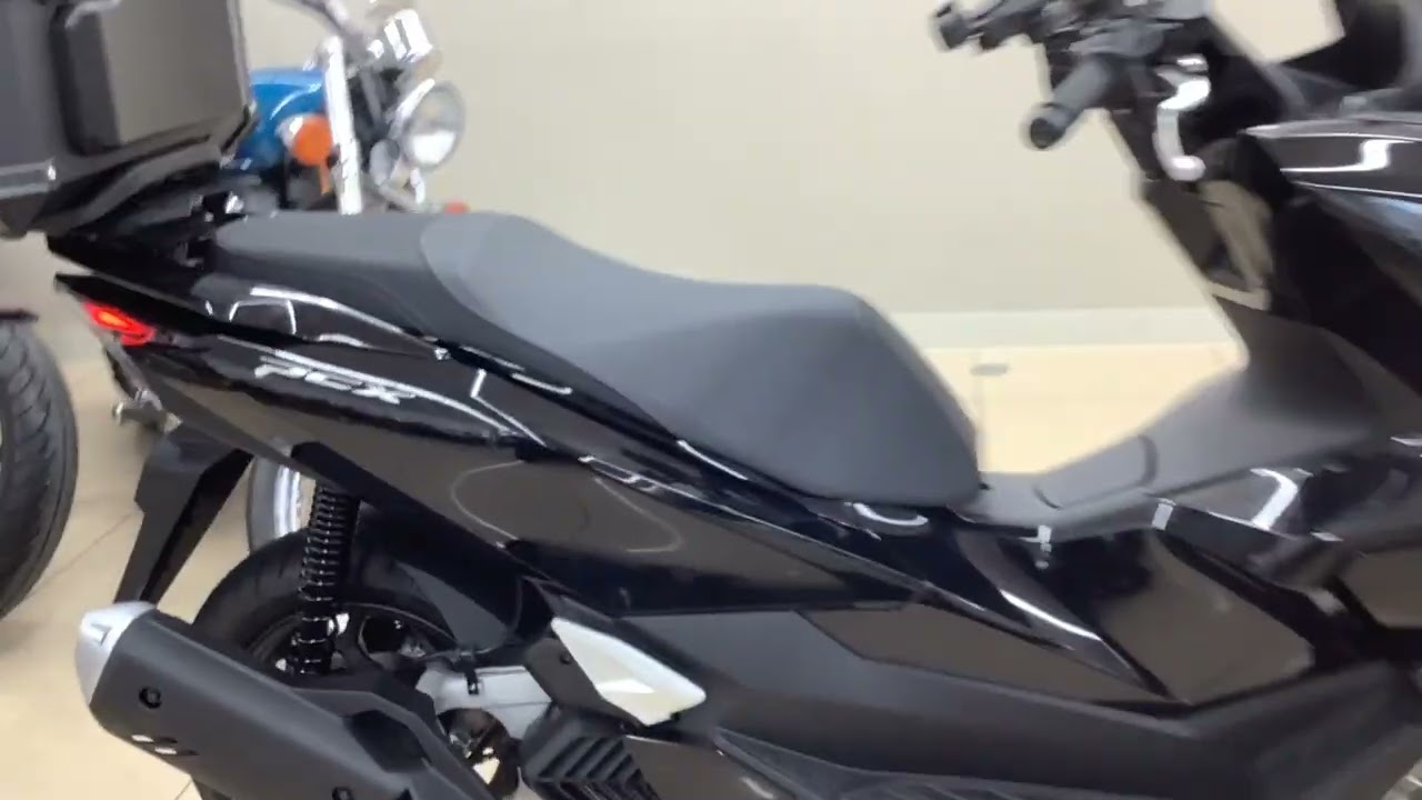 ホンダ PCX125◇2025年モデル◇トップケース◇ロング