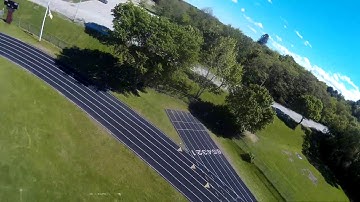 Wizard X220 quick flight around the track FREESTYLE