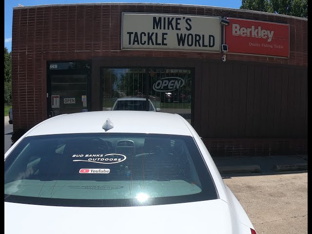 Mike's Tackle World = The Largest small tackle store in the world