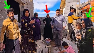 Download Lagu A surprise meeting with Ali Saleh and Nasibeh: One glorious day for Fariba. MP3