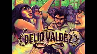 Video thumbnail of "Cumbia Sobre el Mar - La Delio Valdez"